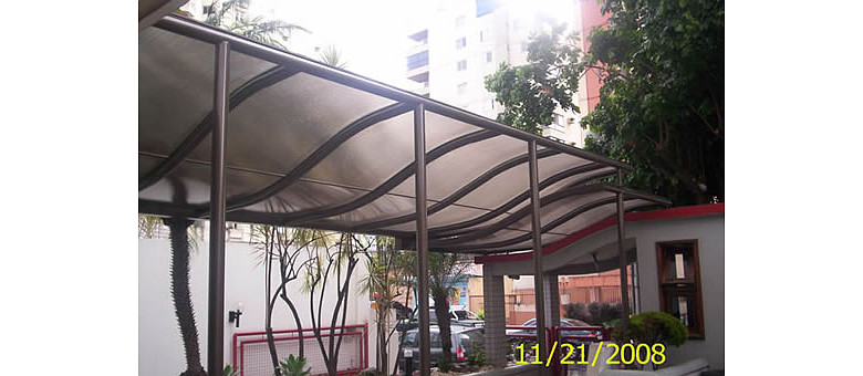 Cobertura em Policarbonato